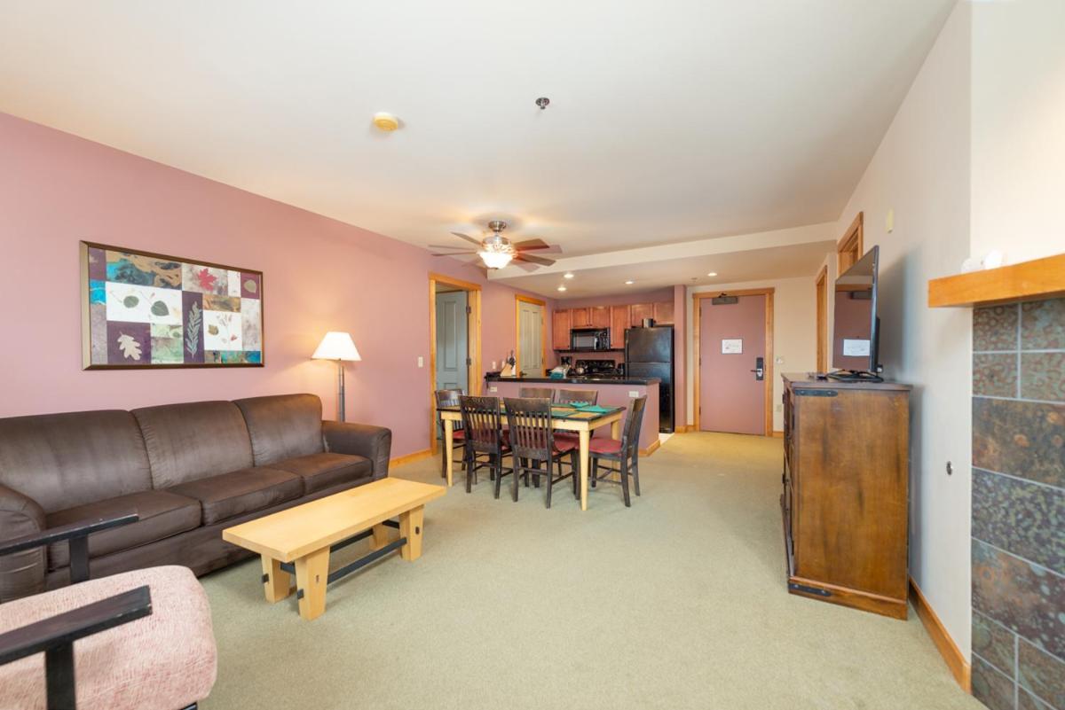 Schweitzer Mountain Resort White Pine Lodge Сандпойнт Екстериор снимка