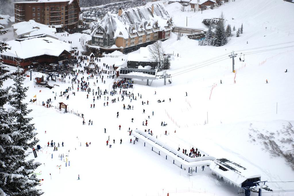 Schweitzer Mountain Resort White Pine Lodge Сандпойнт Екстериор снимка
