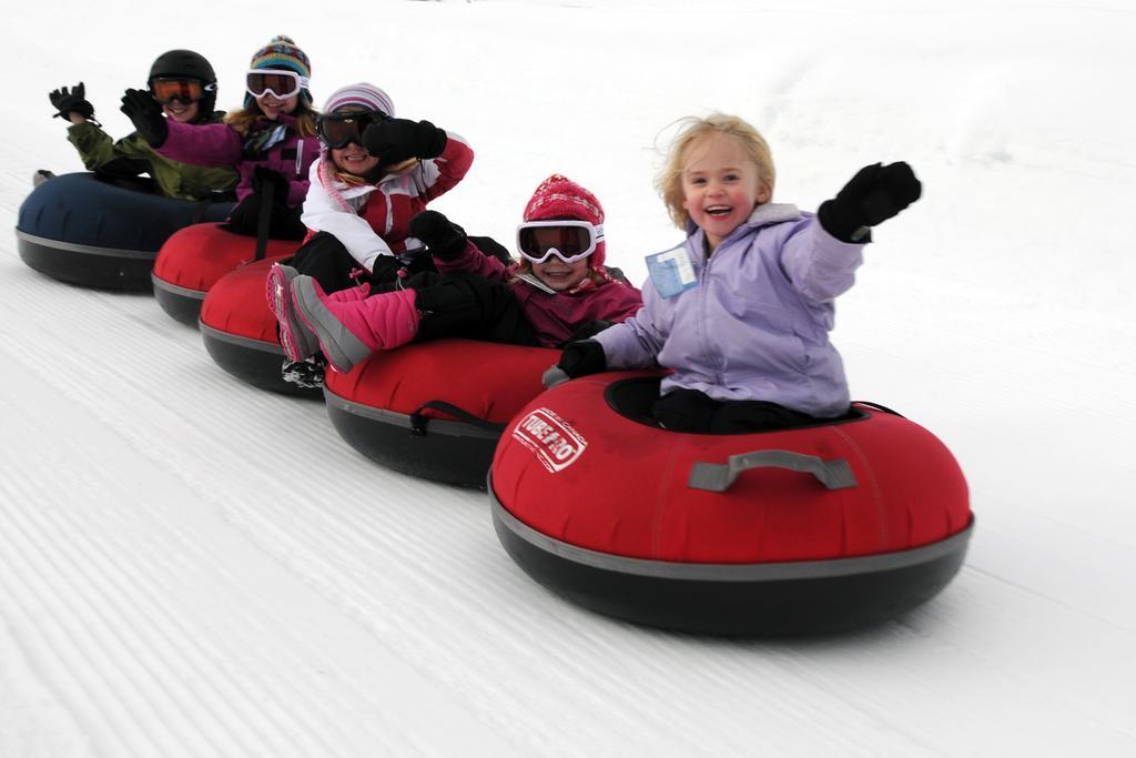 Schweitzer Mountain Resort White Pine Lodge Сандпойнт Екстериор снимка