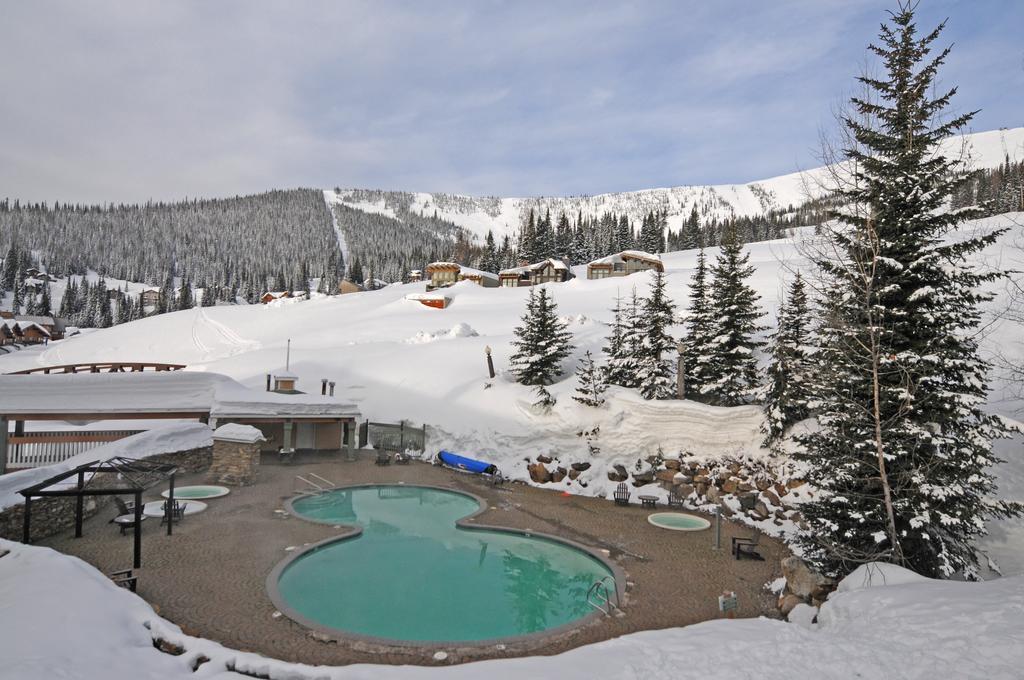 Schweitzer Mountain Resort White Pine Lodge Сандпойнт Екстериор снимка